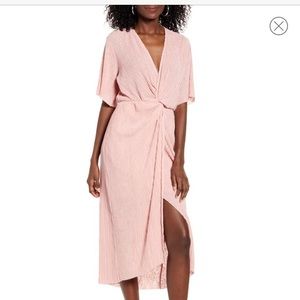 Dolman Plissé Midi Dress